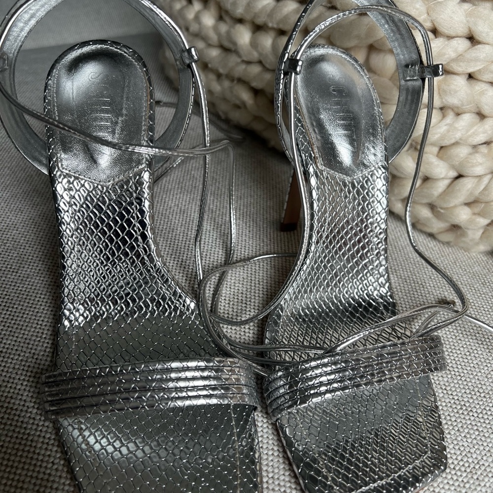 SCHUTZ Silver Textured Sandals